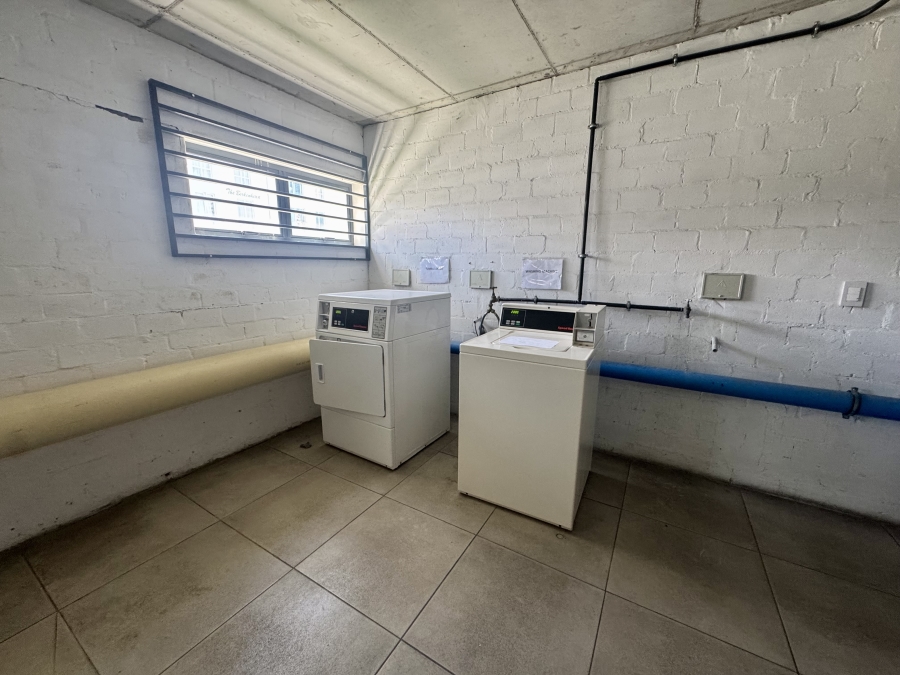 To Let 2 Bedroom Property for Rent in Waves Edge Western Cape